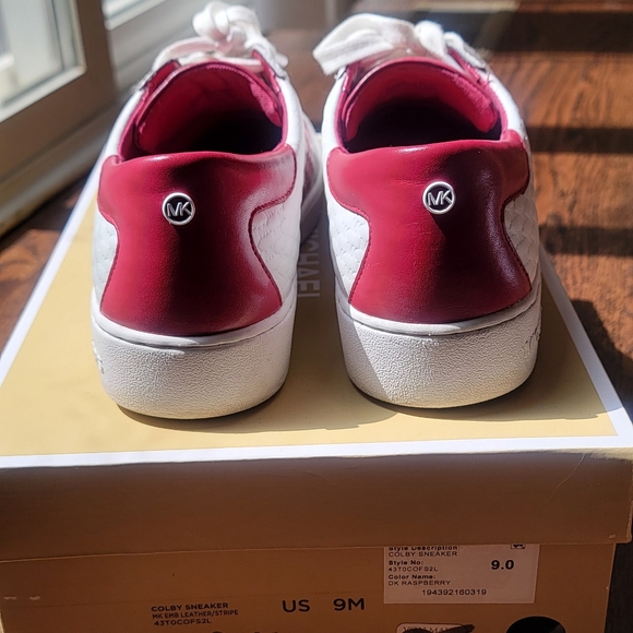 Michael Kors colby sneaker - Picture 15 of 15